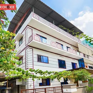 Oyo 81801 Akash Guest house